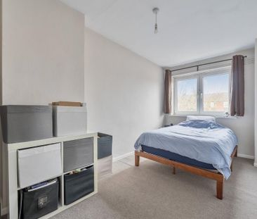 2 bedroom maisonette to rent - Photo 2