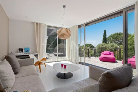 Cap d'Antibes - Villa contemporaine entièrement rénovée - Photo 2