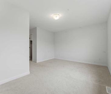 For Lease - 423 Silicon Way, Kanata, Ontario - Photo 4
