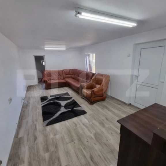 Casa 3 camere, 80mp + 1000mp curtea - Iasi, Bucium - Photo 1