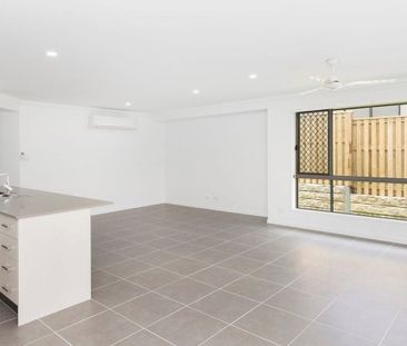 A Complete & Modern Pimpama Home - Photo 1