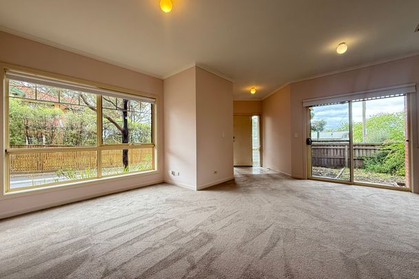 1 Scarborough Square, Mont Albert North - Photo 1