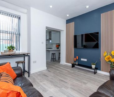 5 bedroom terraced house to rent - Photo 2