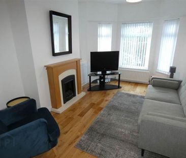 62 Ravenscroft Avenue, Belfast, BT5 5BB - Photo 2