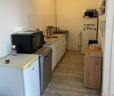 Te huur een zeer ruim opgezet appartement gelegen aan de centrumran... - Foto 2