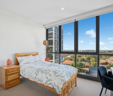 Immaculate Two Bedroom Apartment With Breathtaking Views - Photo 6