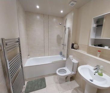 2 bedroom flat to rent - Photo 5