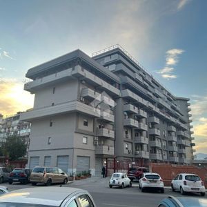 5 locali in affitto - Photo 2
