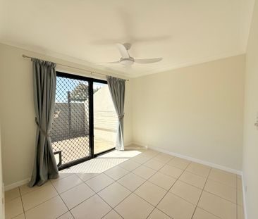 5/52 Shell Street, QLD 4655, Urangan - Photo 3