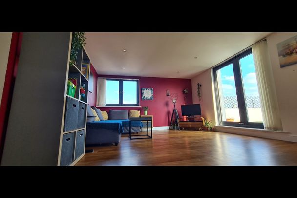 2 Bed Penthouse, Bramley Crescent, IG2 - Photo 1