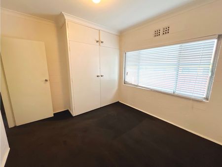 2 Bed Unit With New Carpet - Photo 5