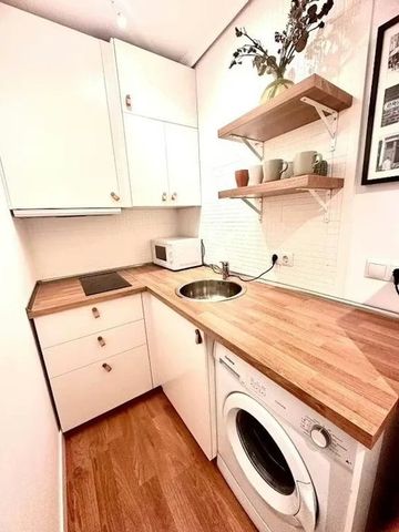 Calle Gonzalo de Córdoba, Madrid, Community of Madrid 28010 - Photo 5