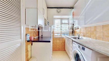 Empire Court, North End Road, Wembley, HA9 - Photo 3