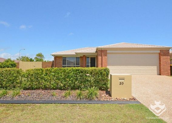 4 Bedroom 2 Bath 2 Car - Photo 1