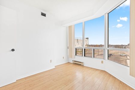 For Lease - 115 Hillcrest Avenue Unit# 415, Mississauga, Ontario - Photo 3