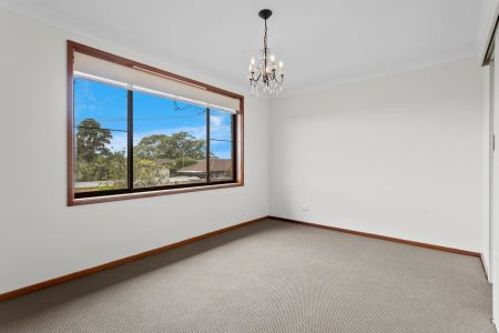 37 Panorama Drive, Farmborough Heights. - Photo 3