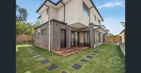 Sophisticated Living - Photo 4