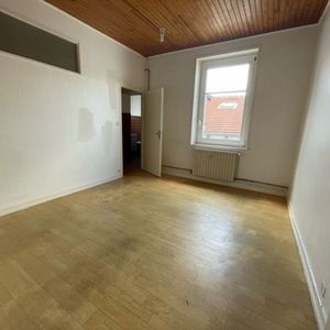 Location Appartement 3 pièces 105m² - Photo 2