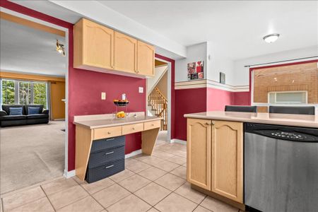 For Lease - 2561 Gill Crescent, Oakville, Ontario - Photo 4