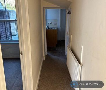 1 bedroom flat to rent - Photo 6