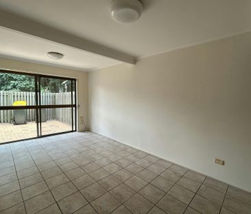 THIS DELIGHTFUL HOME STRIKES THE PERFECT BALANCE BETWEEN COMFORT AN... - Photo 3