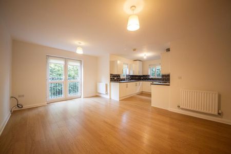 2 bedroom flat to rent - Photo 2