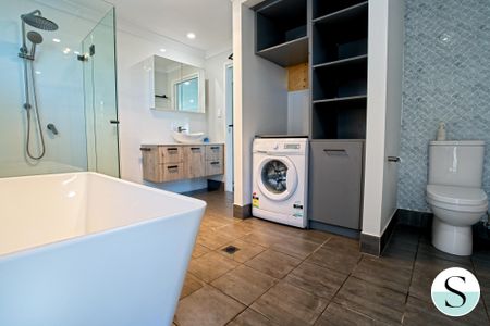 24 Lakeside Drive, Swansea NSW 2281 - House For Rent | Domain - Photo 5