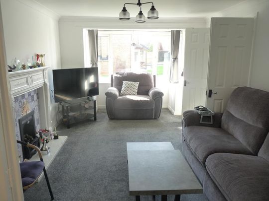 3 bedroom detached house to rent - Photo 1