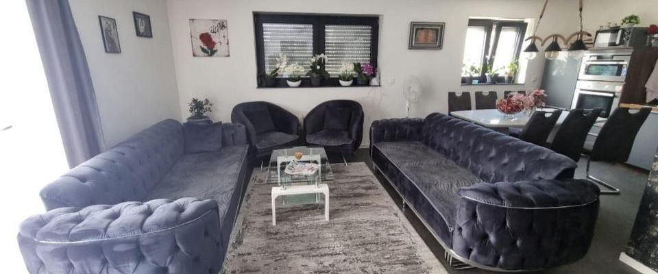 4 Zimmer Wohnung mit Große Balkon - Foto 1