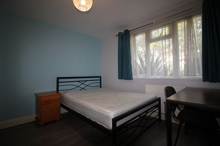 5 Bed Terraced House, Broad Green, SO14 - Photo 5