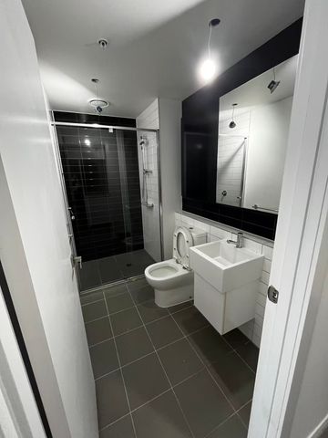 Spacious and comfortable living in 80 A'Beckett Street - Photo 3
