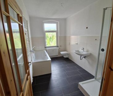 3 Zimmer-Wohnung mit Tageslichtbad neu renoviert in Gera - Photo 4