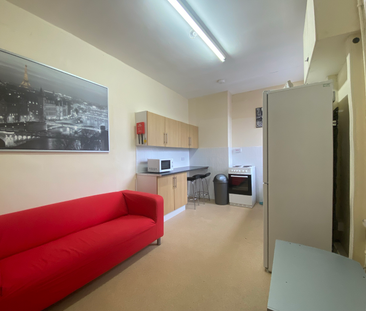 3 bedroom apartment to rent Elm Grove, Southsea, PO5 - Photo 6