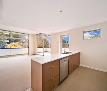 Huge One Bedroom Apartment Close to Chatswood Metro - Photo 2