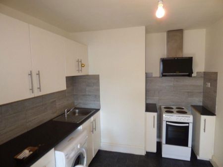 1 bedroom flat to rent - Photo 3