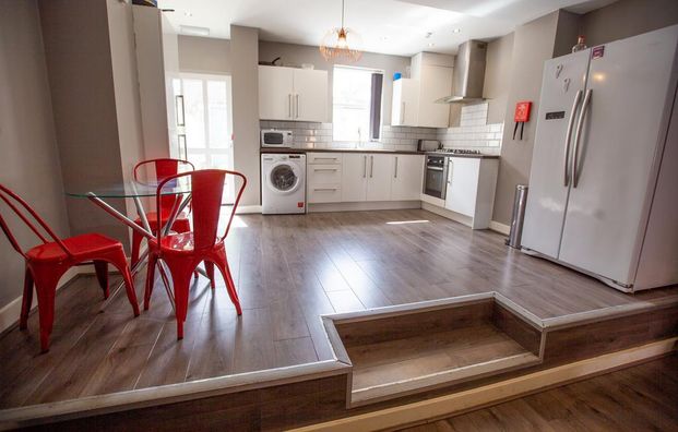1 bedroom in a house share to rent - Photo 1