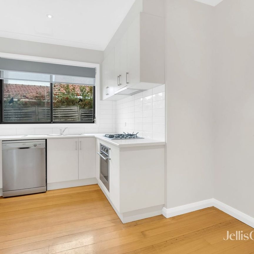 Three Bedroom Heidelberg Home - Photo 1