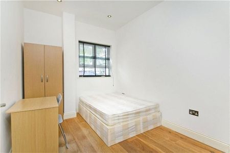 4 bedroom ground floor flat to rent - Photo 3