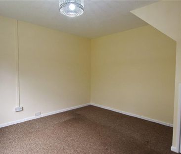 1 bedroom semi-detached house to rent - Photo 3