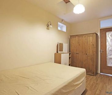 1 bedroom property to rent in Ilford - Photo 2