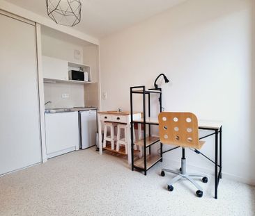 Location Appartement 1 pièce 18m² - Photo 1