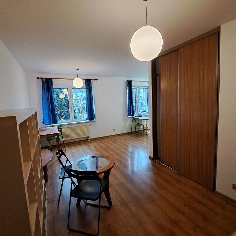 Mieszkanie 1 pokój 37 m² Wrocław-Krzyki - Księże Małe - Zdjęcie 1