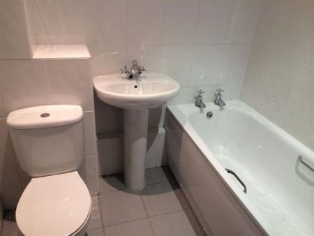 Harris Grange, Grange Park , St Helens - Photo 5