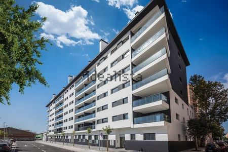 Alquiler de piso en Calle Catamarán - Photo 3