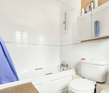 Honeymead, Welwyn, Hertfordshire, AL6 0EG - Photo 3