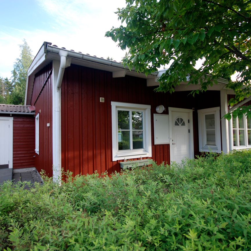 Lövstigen, Fjärdhundra - Photo 1