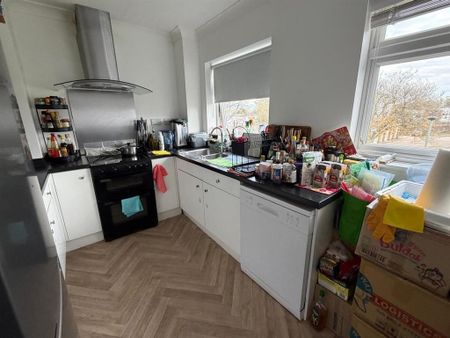 4 bedroom townhouse to rent - Photo 3