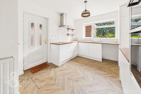 3 bedroom detached house to rent - Photo 5