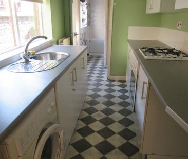 2 bedroom terraced house to rent - Photo 6