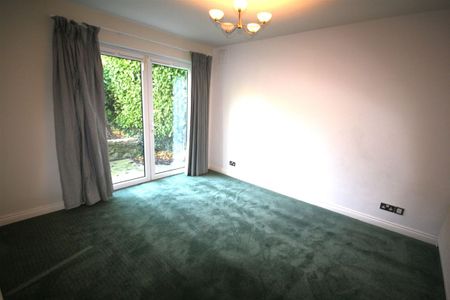 22 Knocknacree Park, Dalkey, Co.Dublin A96 XOC8. - Photo 2